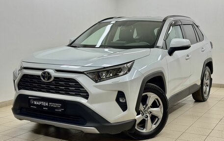 Toyota RAV4, 2021 год, 3 745 000 рублей, 1 фотография