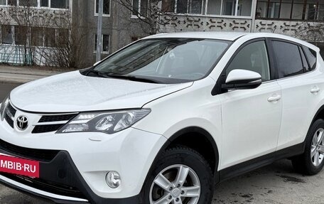 Toyota RAV4, 2013 год, 1 585 000 рублей, 2 фотография