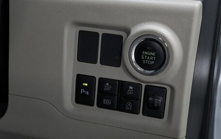 Toyota Passo III, 2019 год, 1 030 000 рублей, 13 фотография