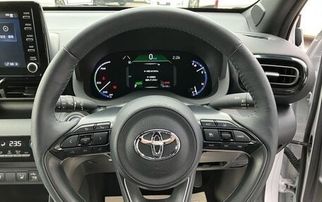 Toyota Yaris, 2023 год, 1 479 000 рублей, 7 фотография