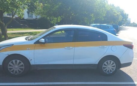 KIA Rio IV, 2018 год, 950 000 рублей, 2 фотография