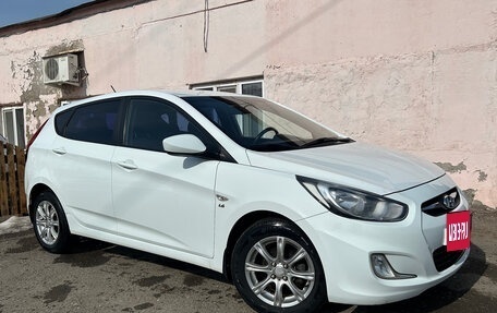 Hyundai Solaris II рестайлинг, 2014 год, 899 000 рублей, 2 фотография