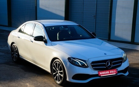 Mercedes-Benz E-Класс, 2016 год, 2 800 000 рублей, 10 фотография