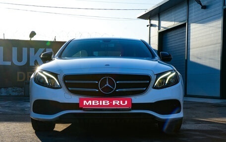 Mercedes-Benz E-Класс, 2016 год, 2 800 000 рублей, 13 фотография