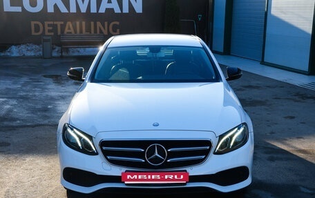 Mercedes-Benz E-Класс, 2016 год, 2 800 000 рублей, 14 фотография