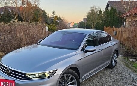 Volkswagen Passat B8 рестайлинг, 2021 год, 1 870 000 рублей, 2 фотография