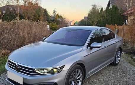 Volkswagen Passat B8 рестайлинг, 2021 год, 1 870 000 рублей, 9 фотография