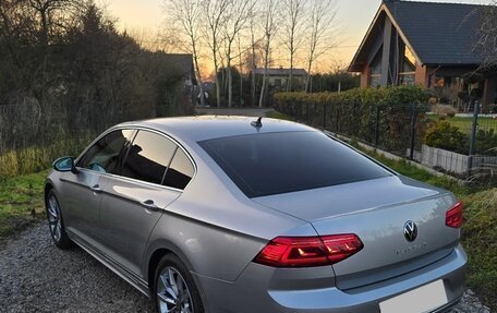 Volkswagen Passat B8 рестайлинг, 2021 год, 1 870 000 рублей, 10 фотография