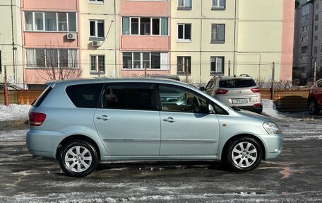 Toyota Ipsum II, 2003 год, 670 000 рублей, 28 фотография