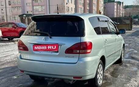 Toyota Ipsum II, 2003 год, 670 000 рублей, 35 фотография