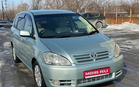 Toyota Ipsum II, 2003 год, 670 000 рублей, 31 фотография