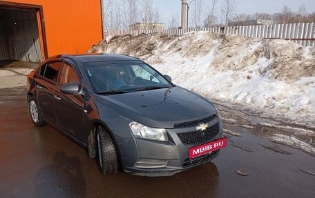 Chevrolet Cruze II, 2011 год, 580 000 рублей, 5 фотография