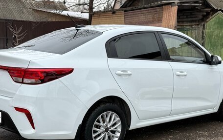 KIA Rio IV, 2018 год, 1 495 000 рублей, 4 фотография