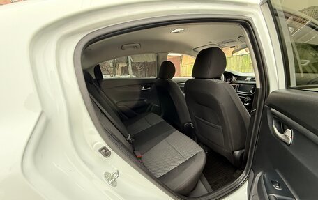 KIA Rio IV, 2018 год, 1 495 000 рублей, 23 фотография