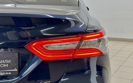 Toyota Camry, 2019 год, 3 131 000 рублей, 10 фотография