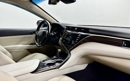 Toyota Camry, 2019 год, 3 131 000 рублей, 12 фотография