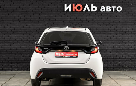 Toyota Yaris, 2021 год, 1 250 000 рублей, 5 фотография