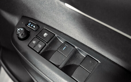 Toyota Yaris, 2021 год, 1 250 000 рублей, 12 фотография