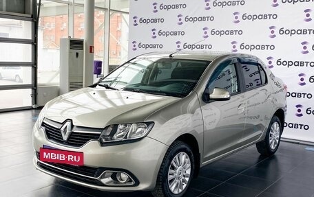 Renault Logan II, 2016 год, 870 000 рублей, 2 фотография