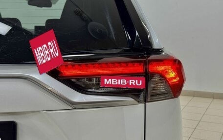 Toyota RAV4, 2021 год, 3 745 000 рублей, 10 фотография