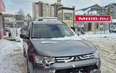Mitsubishi Outlander III рестайлинг 3, 2012 год, 1 450 000 рублей, 1 фотография