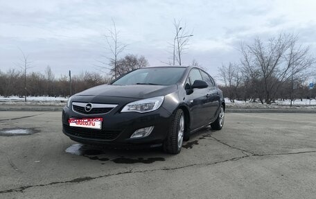 Opel Astra J, 2012 год, 650 000 рублей, 1 фотография