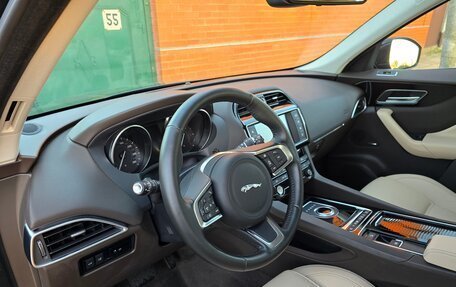 Jaguar F-Pace, 2018 год, 5 080 000 рублей, 14 фотография