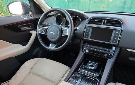 Jaguar F-Pace, 2018 год, 5 080 000 рублей, 19 фотография