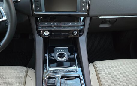 Jaguar F-Pace, 2018 год, 5 080 000 рублей, 20 фотография