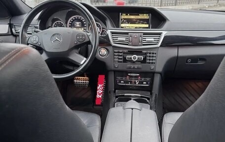 Mercedes-Benz E-Класс, 2011 год, 1 630 000 рублей, 13 фотография