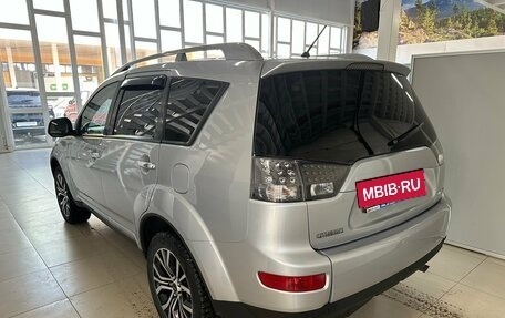 Mitsubishi Outlander III рестайлинг 3, 2008 год, 968 000 рублей, 7 фотография