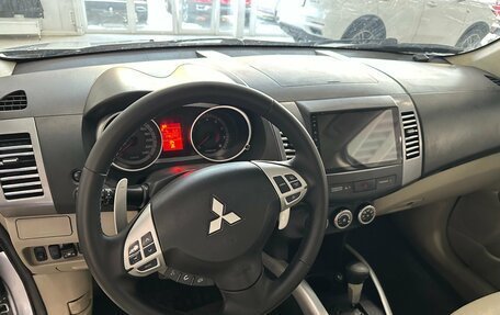 Mitsubishi Outlander III рестайлинг 3, 2008 год, 968 000 рублей, 18 фотография