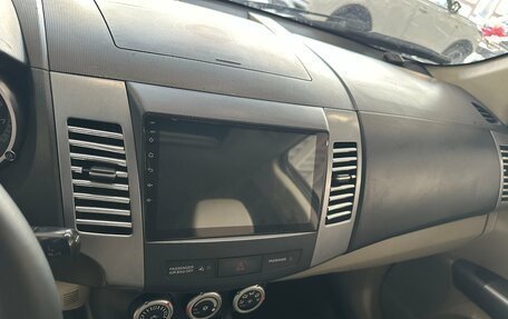 Mitsubishi Outlander III рестайлинг 3, 2008 год, 968 000 рублей, 26 фотография