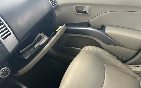 Mitsubishi Outlander III рестайлинг 3, 2008 год, 968 000 рублей, 36 фотография