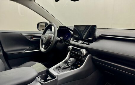 Toyota RAV4, 2025 год, 4 700 000 рублей, 12 фотография