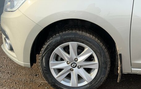 Renault Logan II, 2019 год, 747 000 рублей, 11 фотография