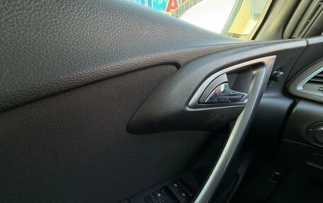 Opel Astra J, 2013 год, 599 000 рублей, 14 фотография