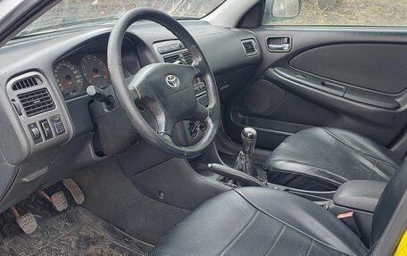 Toyota Avensis III рестайлинг, 2002 год, 297 000 рублей, 9 фотография