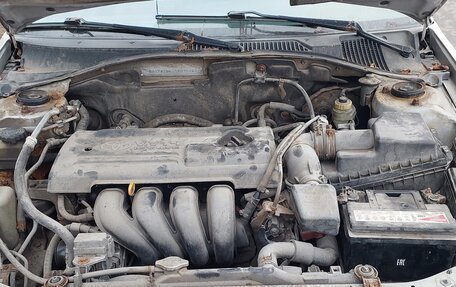 Toyota Avensis III рестайлинг, 2002 год, 297 000 рублей, 11 фотография