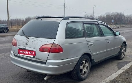 Toyota Avensis III рестайлинг, 2002 год, 297 000 рублей, 3 фотография