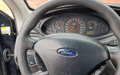Ford Focus IV, 2001 год, 305 000 рублей, 19 фотография