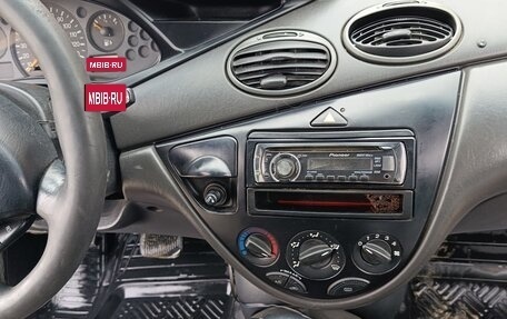 Ford Focus IV, 2001 год, 305 000 рублей, 17 фотография