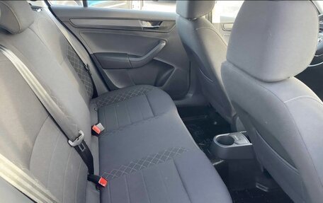 Skoda Rapid II, 2022 год, 1 800 000 рублей, 2 фотография