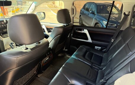 Toyota Land Cruiser 200, 2015 год, 4 000 000 рублей, 6 фотография