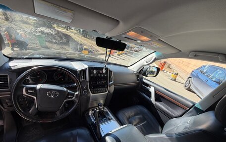 Toyota Land Cruiser 200, 2015 год, 4 000 000 рублей, 8 фотография