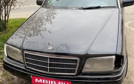 Mercedes-Benz C-Класс, 1994 год, 280 000 рублей, 1 фотография