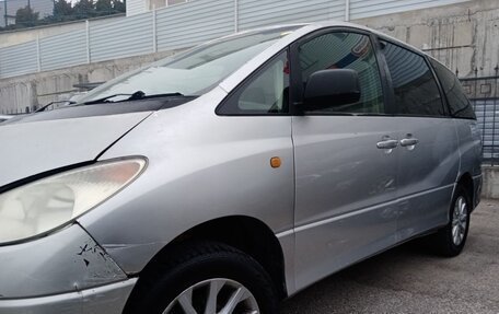 Toyota Estima III рестайлинг -2, 2001 год, 420 000 рублей, 1 фотография