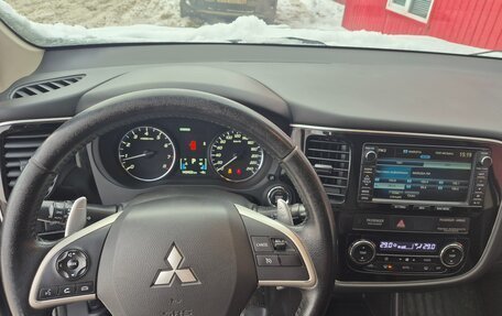 Mitsubishi Outlander III рестайлинг 3, 2012 год, 1 450 000 рублей, 5 фотография