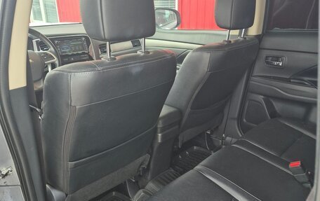 Mitsubishi Outlander III рестайлинг 3, 2012 год, 1 450 000 рублей, 7 фотография