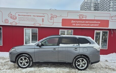 Mitsubishi Outlander III рестайлинг 3, 2012 год, 1 450 000 рублей, 3 фотография